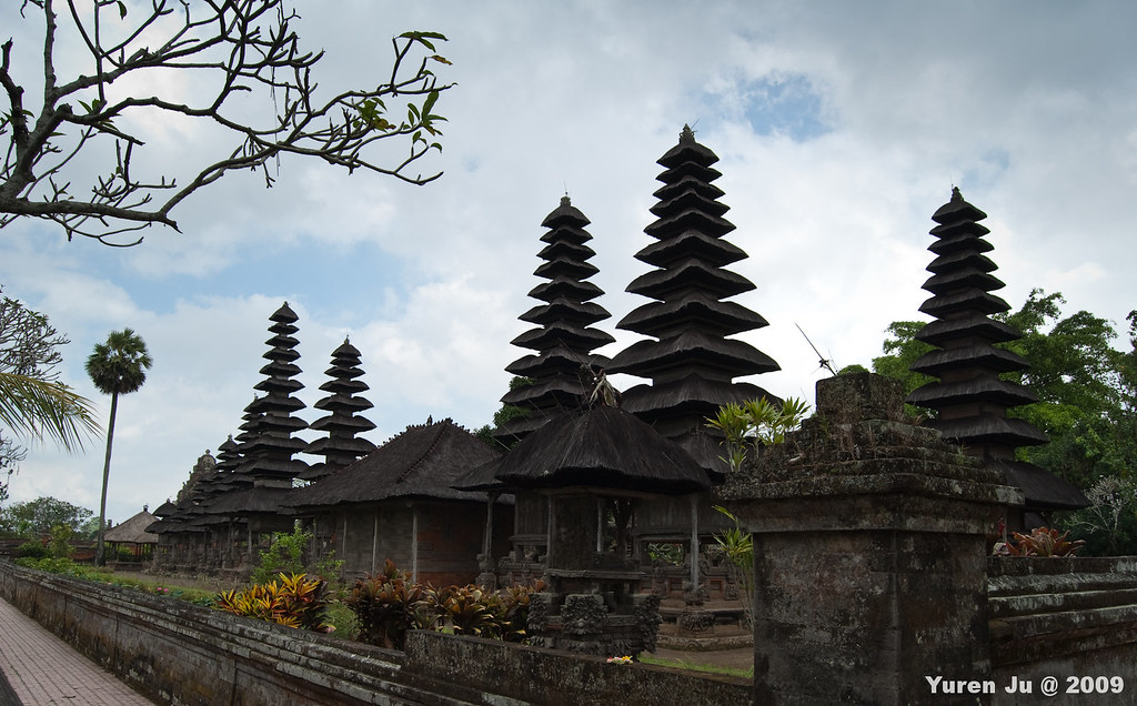 Pura Taman Ayun