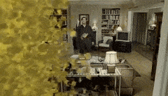 《王牌天神》裡面的一幕,祈禱被轉成便利貼形式,然後整個人被淹沒了